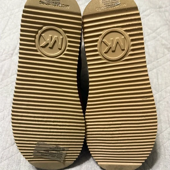 Michael Kors Brown Winter Boots with Cream Lining women’s boots. Size 8. - Picture 5 of 5